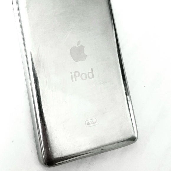 iPod Classic 7th Generation 160GB Fully Functional with Cosmetic Flaws - Picture 7 of 9